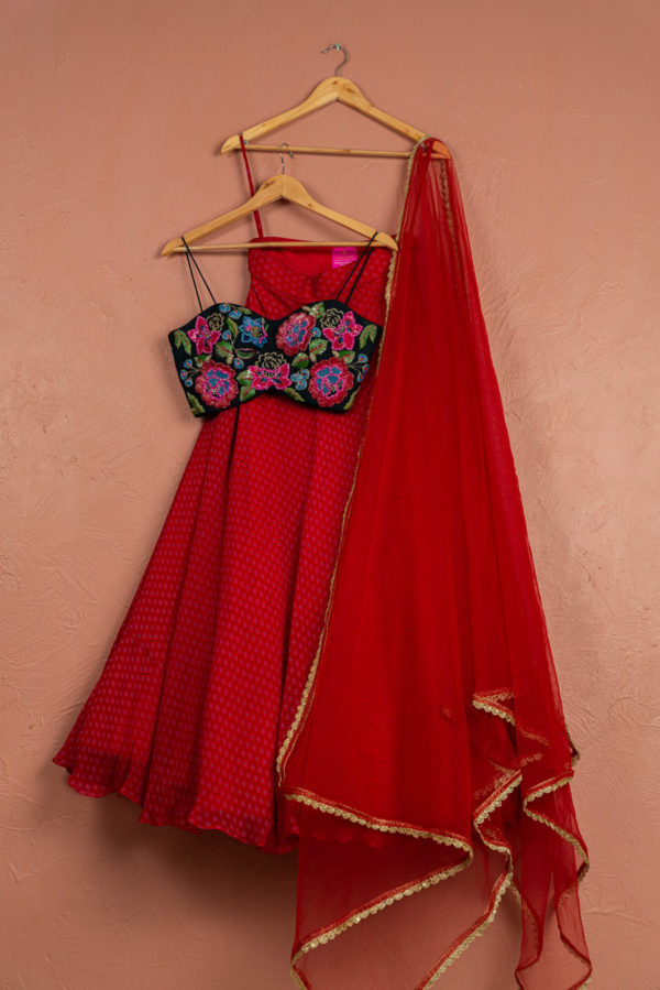 Red Bandani Lehenga With Midnight Blue Embroidered Blouse Black Thread Co Red Bandani Lehenga With Midnight Blue Embroidered Blouse Black Thread Co