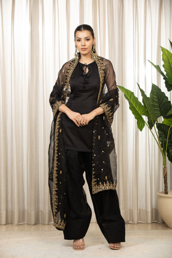 Siyah Salwaar Set Black Thread Co