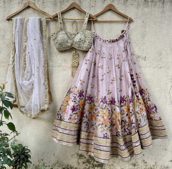 Lavender Hand-painted Organza Lehenga Set with Mirror Work Blouse Black Thread Co Lavender Hand-painted Organza Lehenga Set with Mirror Work Blouse Black Thread Co