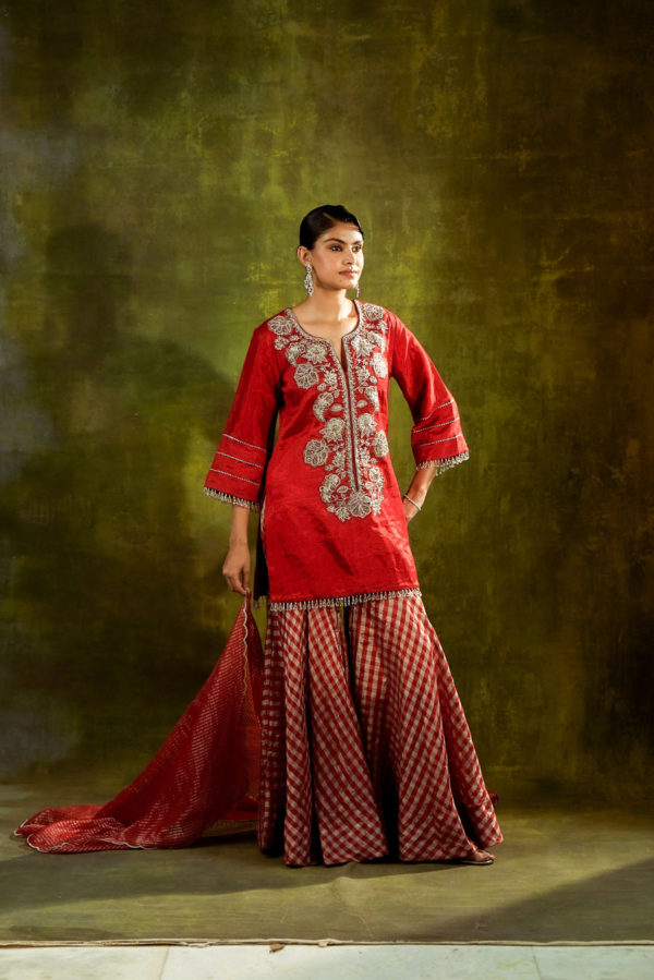 Short Shirt and Check Garara in Tissue with Garden Theme Embroidery and a Striped Banarasi Dupatta Black Thread Co Short Shirt and Check Garara in Tissue with Garden Theme Embroidery and a Striped Banarasi Dupatta Black Thread Co