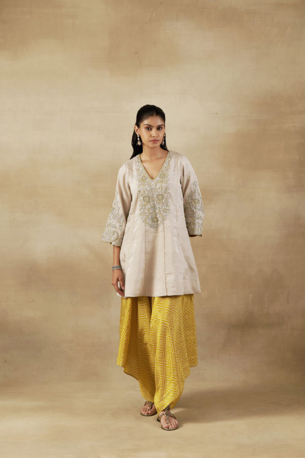 Short Kalidaar in Tissue with Bandhani Tissue Dhoti Black Thread Co Short Kalidaar in Tissue with Bandhani Tissue Dhoti Black Thread Co