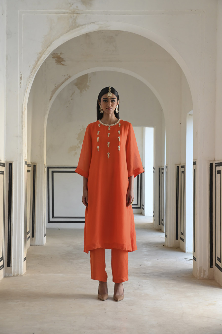 Royal Blue Bell Sleeve Yoke Floral Butti Embroidered Kurta With Pant Black Thread Co 3
