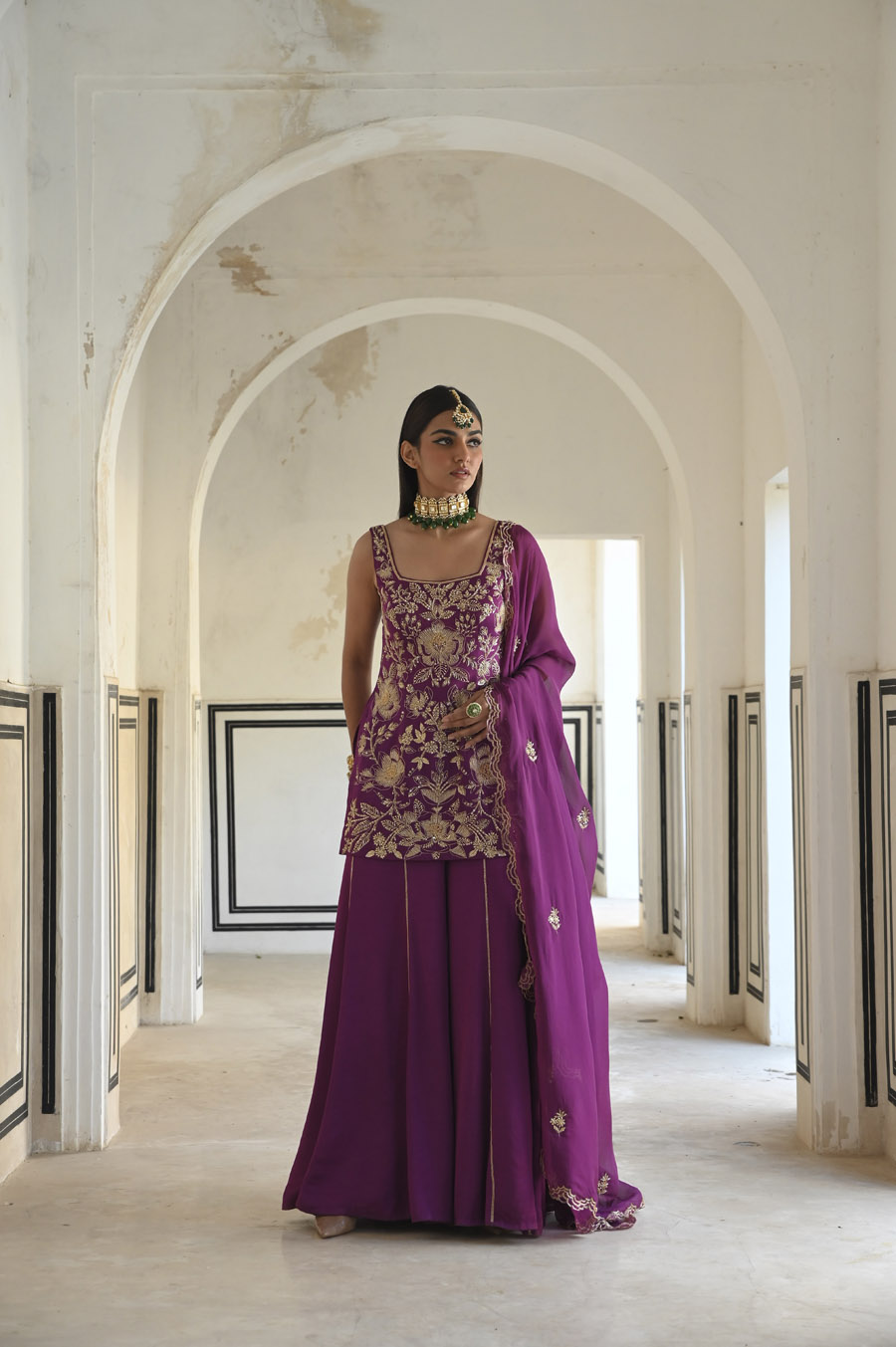 Red Square Nekline Big Flower Jaal Embroidered Short Kurta With Palazzo And Dupatta Black Thread Co 3