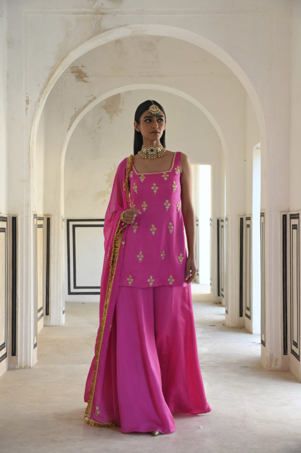 Bright Pink Square Neckline Floral Butti Embroidered Short Kurta With Palazzo And Dupatta Black Thread Co Bright Pink Square Neckline Floral Butti Embroidered Short Kurta With Palazzo And Dupatta Black Thread Co