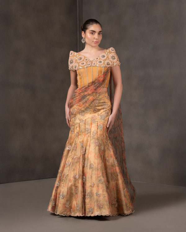 SUNLIT BLOOM Black Thread Co SUNLIT BLOOM Black Thread Co