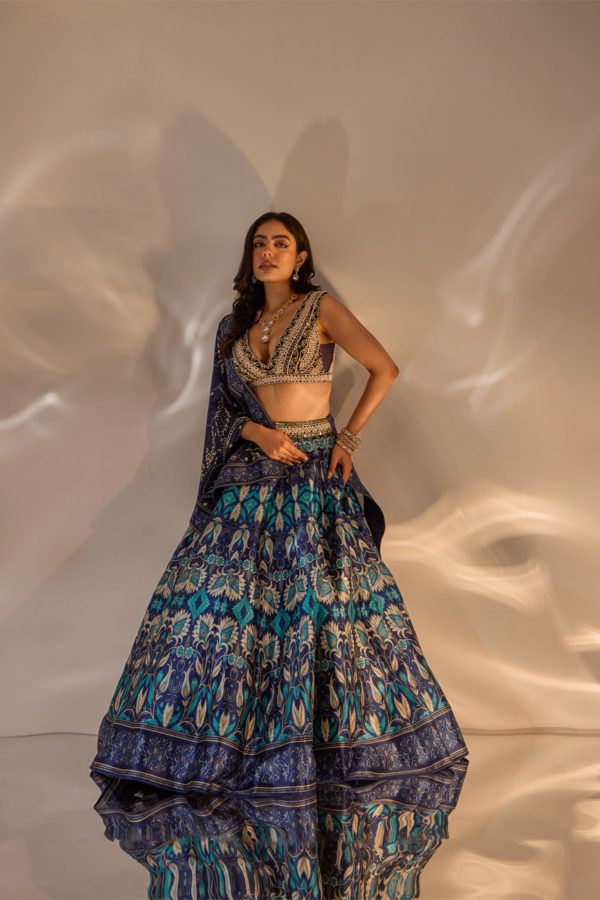 Agastha Lehenga Set Black Thread Co