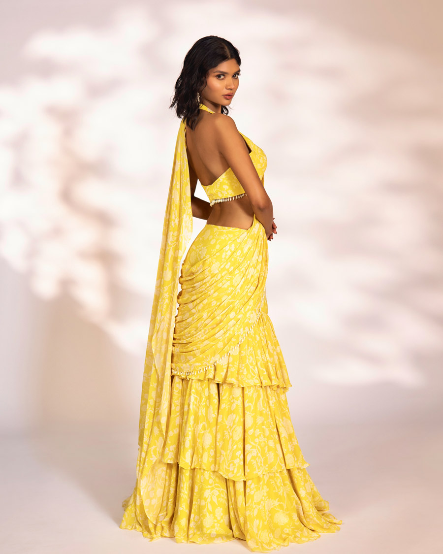 AMANI Black Thread Co 7 AMANI Black Thread Co 7