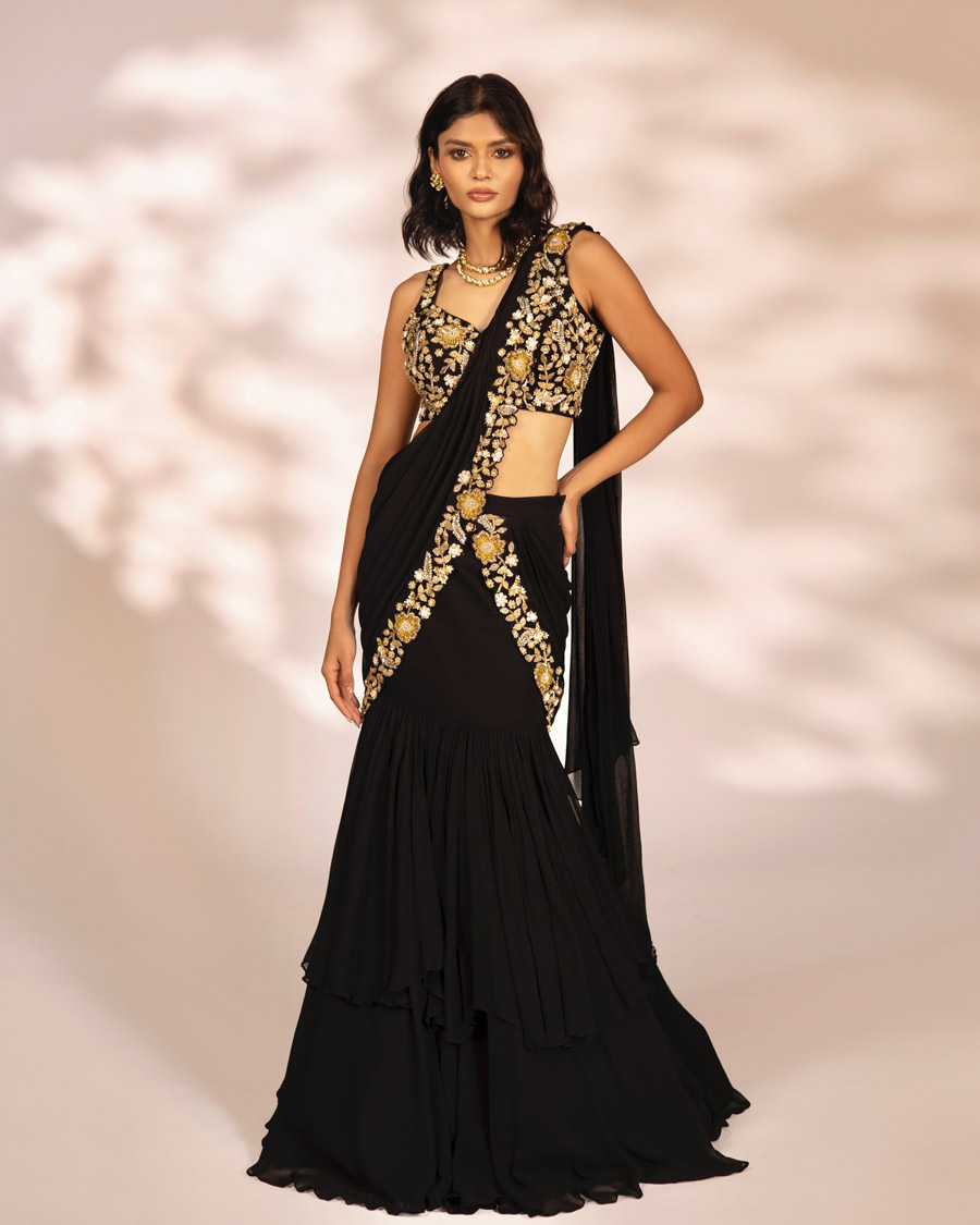 BELLA Black Thread Co