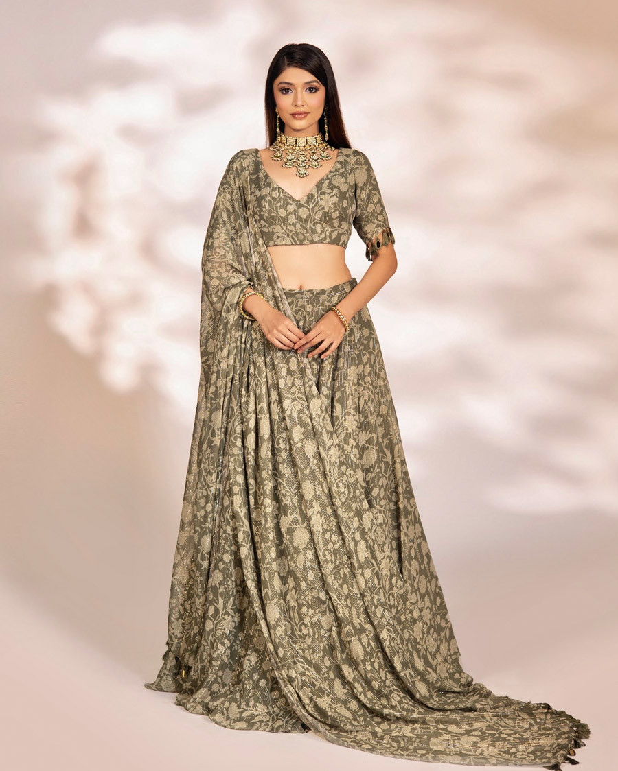 MIRA Black Thread Co 4 MIRA Black Thread Co 4