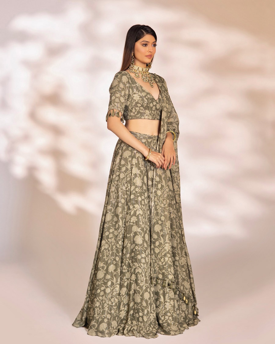 MIRA Black Thread Co 6 MIRA Black Thread Co 6