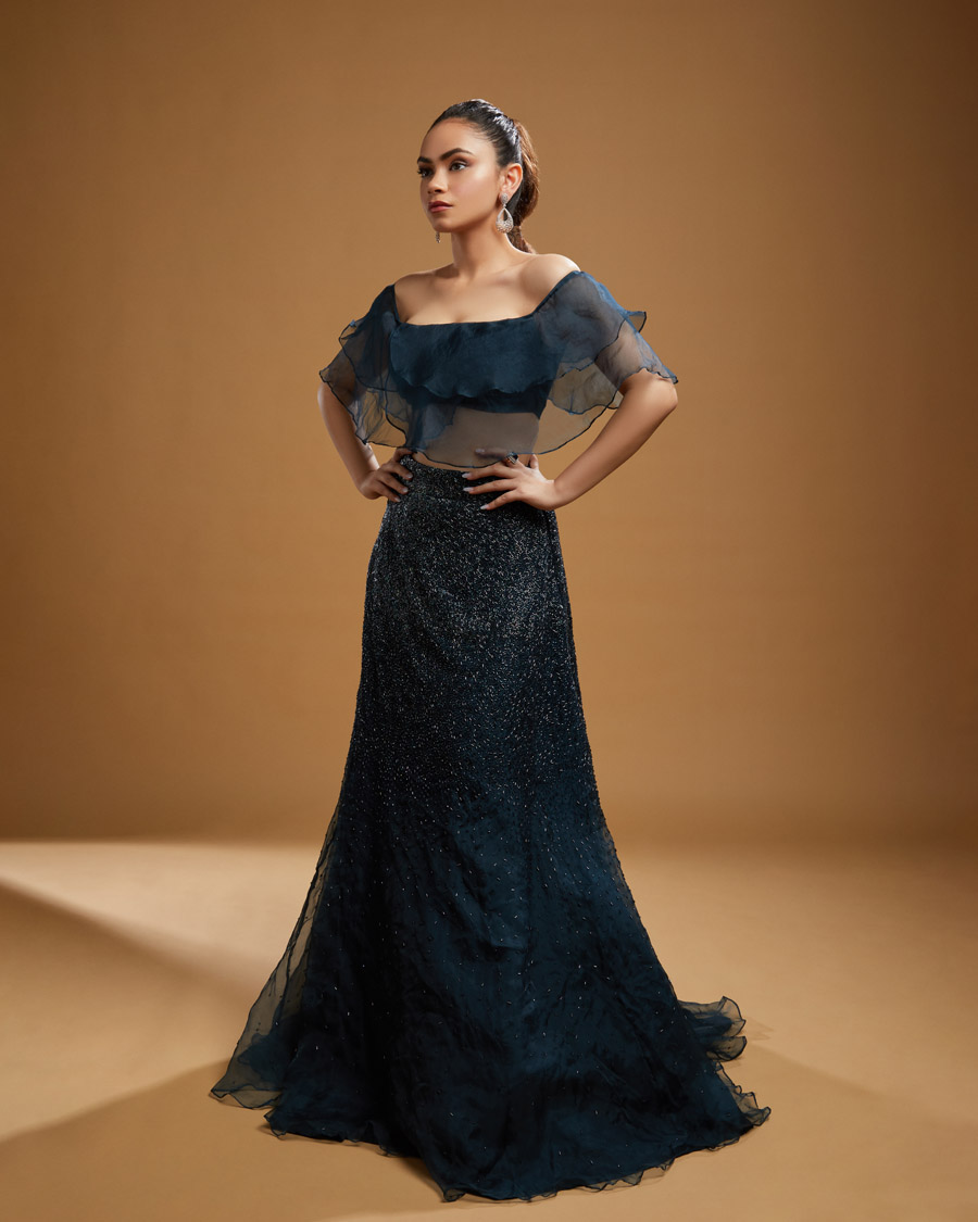 KRESTA Black Thread Co 2 KRESTA Black Thread Co 2