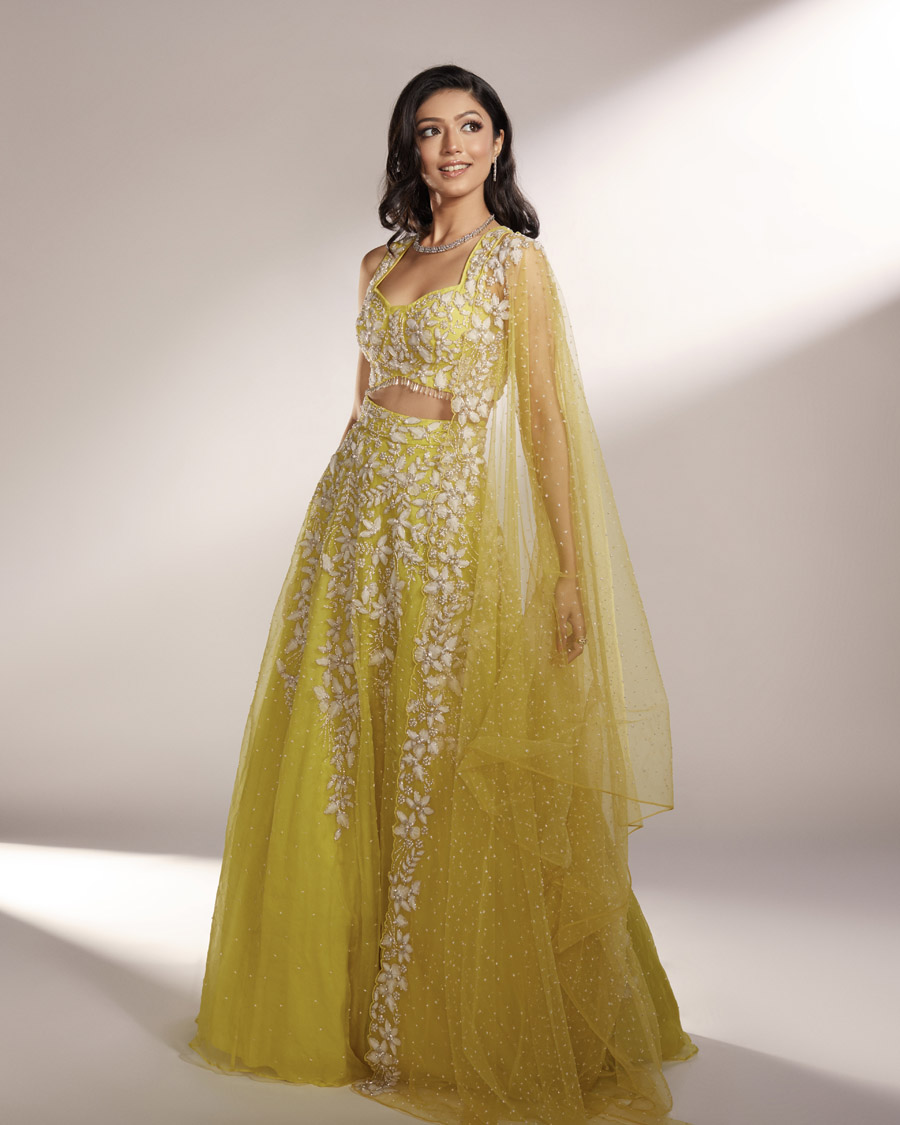 IRIS Black Thread Co IRIS Black Thread Co