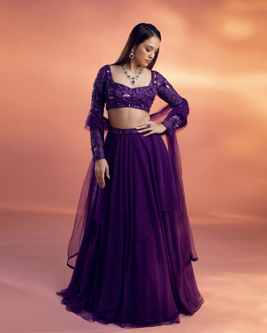 NELLE Black Thread Co