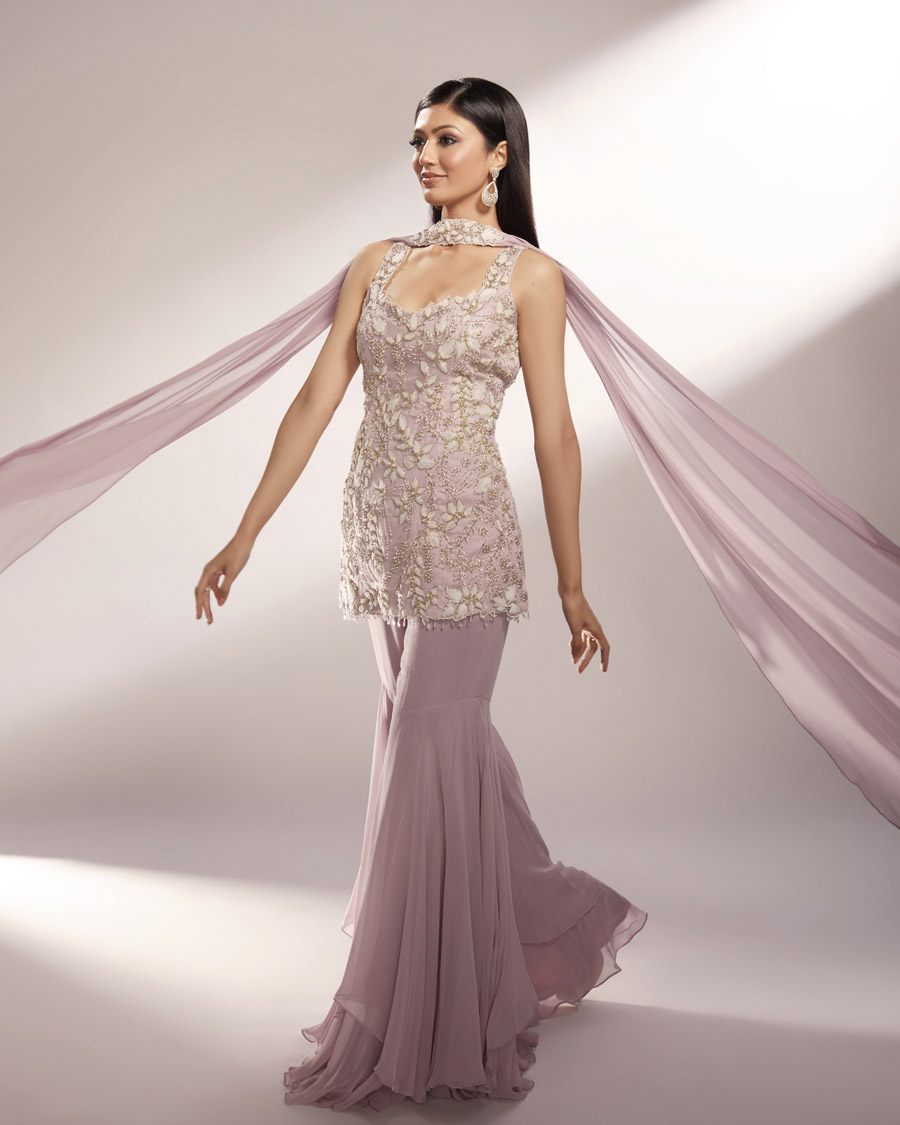 NOVA Black Thread Co