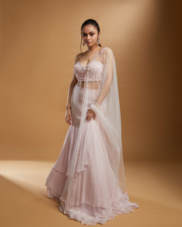 QUARA Black Thread Co