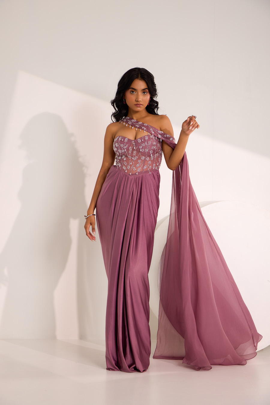 IVELLE Black Thread Co