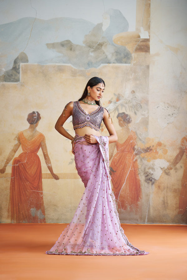 LAVENDER EMBROIDERED SAREE SET Black Thread Co LAVENDER EMBROIDERED SAREE SET Black Thread Co