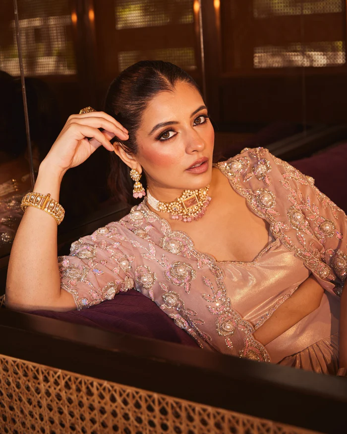 NATASHA LUTHRA IN BLUSH WHISPERS Black Thread Co 8 NATASHA LUTHRA IN BLUSH WHISPERS Black Thread Co 8