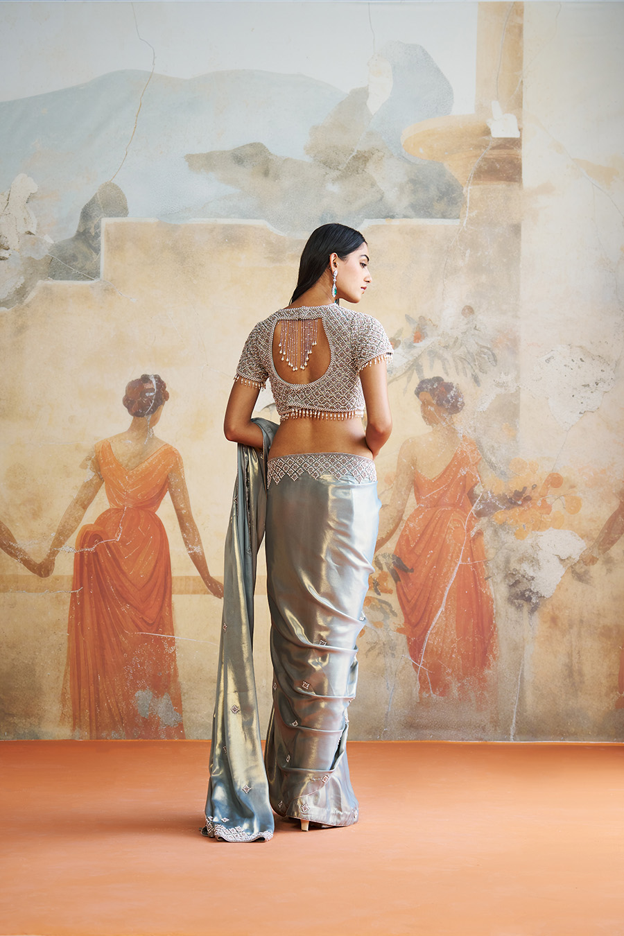 PEARL GREY EMBROIDERED SAREE SET Black Thread Co 4 PEARL GREY EMBROIDERED SAREE SET Black Thread Co 4