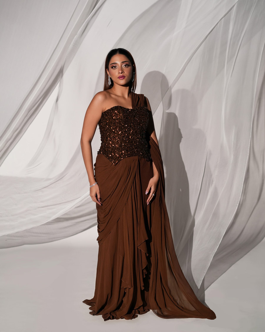 AMIRA Black Thread Co 3 AMIRA Black Thread Co 3