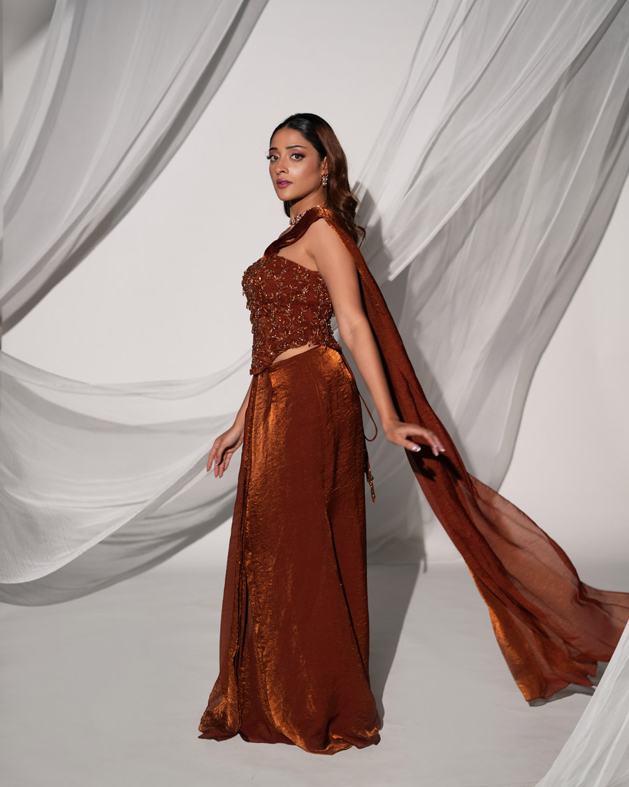NOOR Black Thread Co 6 NOOR Black Thread Co 6