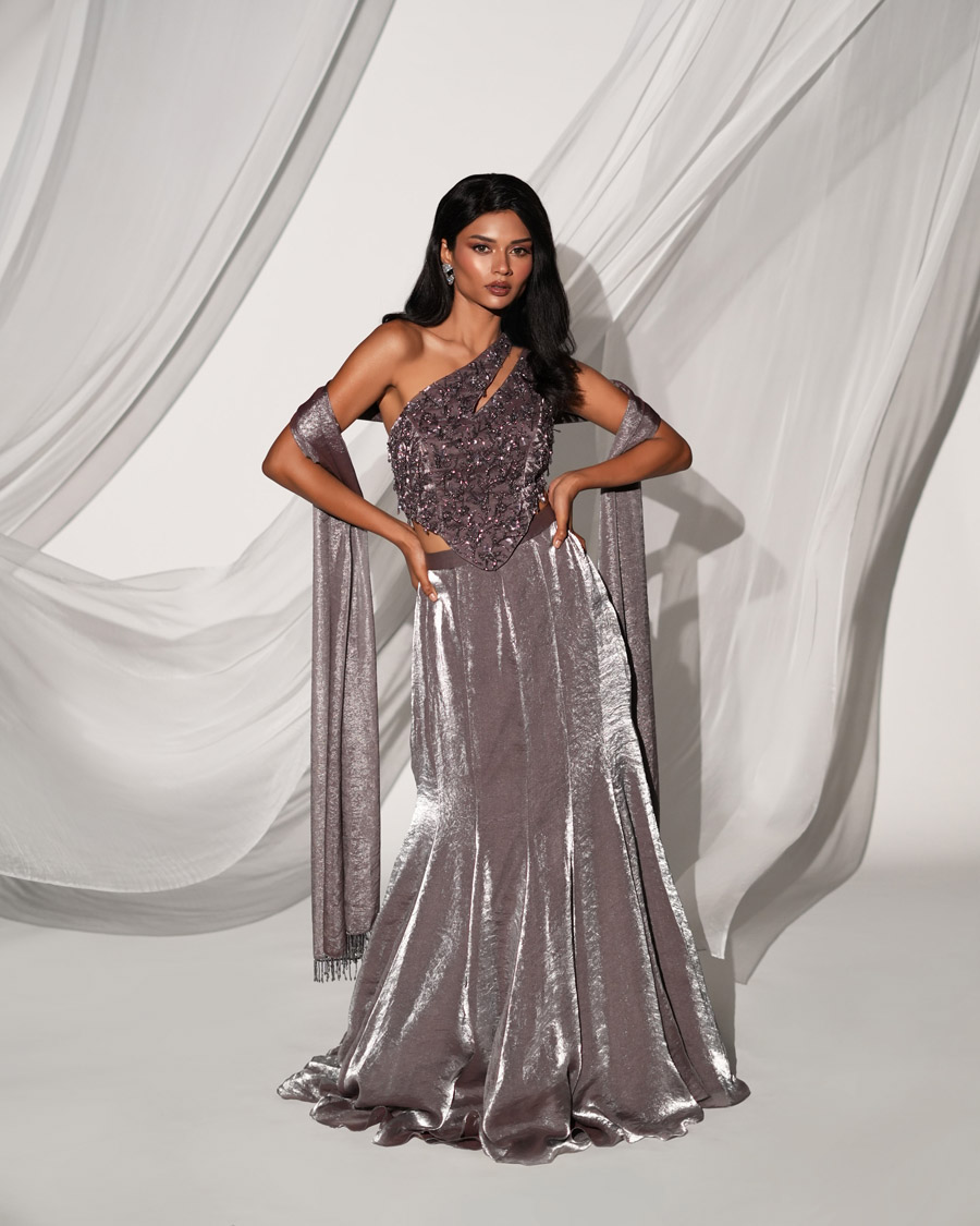 ZURI Black Thread Co 6 ZURI Black Thread Co 6